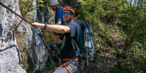 Beitragsbild des Blogbeitrags Brustwand am Wolfgangsee: Anfängertauglicher Klettersteig im Salzkammergut 