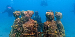 Beitragsbild des Blogbeitrags Kunst mit Sinn: Tauchabenteuer in Grenadas Unterwasser Skulpturenpark 