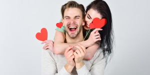 Beitragsbild des Blogbeitrags Geschenk Ideen zum Valentinstag – Was Frauen wirklich wollen