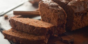 Beitragsbild des Blogbeitrags Veganes Backen – Ersatzprodukte für Eier, Milch,.. – Schokokuchen & Himbeer Muffin Rezept