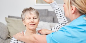 Beitragsbild des Blogbeitrags Ergotherapie Ausbildung in Österreich – Voraussetzungen, Fachhochschulen, Kosten, Inhalte