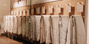 Beitragsbild des Blogbeitrags Tipps für einen gesunden Schlaf: Materialien und Rituale