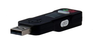 Beitragsbild des Blogbeitrags CronusMax Plus im Test: Maus und Tastatur auf Konsole? Jedes Gamepad überall?