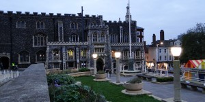 Beitragsbild des Blogbeitrags Norwich: Lasst euch vom ersten Eindruck nicht täuschen