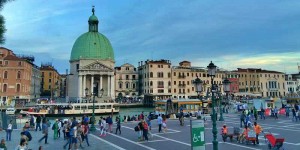 Beitragsbild des Blogbeitrags Venedig in 12 Stunden erkunden 