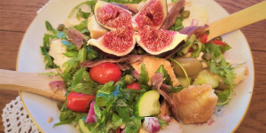 Beitragsbild des Blogbeitrags Panzanella – der Brotsalat aus der Toskana