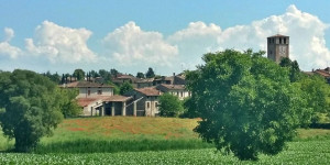 Beitragsbild des Blogbeitrags Warum Castellaro Lagusello auf deiner Reiseliste stehen sollte
