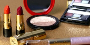 Beitragsbild des Blogbeitrags {Review} Glamourös in den Herbst mit Amway All-out Glam