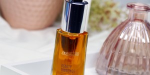 Beitragsbild des Blogbeitrags {Review} Allrounder - LR Zeitgard Beauty Diamonds Radiant Youth Oil
