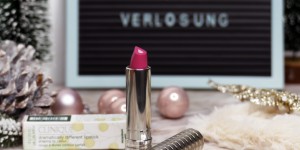 Beitragsbild des Blogbeitrags {Must-haves} Unsere Gewinnspielwoche - Clinique Dramatically Different Lipstick 