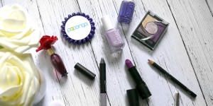 Beitragsbild des Blogbeitrags {Must-haves} Alles Lila - Beautyprodukte in meiner Lieblingsfarbe