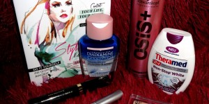 Beitragsbild des Blogbeitrags Glossybox Mai 2015 