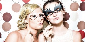 Beitragsbild des Blogbeitrags How to Spice up Your Event with a Social Media Photo Booth and Live Photo Album 