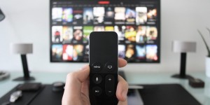 Beitragsbild des Blogbeitrags Social Media & Live Streaming The Perfect Match for a Startup TV Show