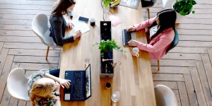 Beitragsbild des Blogbeitrags 11 Software Tools for Growing a Small Business  Grow Smarter with the Right Tools 