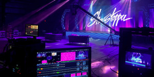 Beitragsbild des Blogbeitrags Showstopper Virtual Dance Competitions “Walls.io allowed us to create a virtual audience so that anyone watching could cheer on teammates and celebrate wins at home!”
