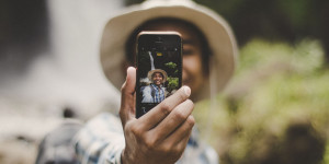 Beitragsbild des Blogbeitrags 6 Creative & Engaging Ways to Source User Generated Content Engage Your Audience and Receive User Generated Content in Return