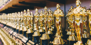 Beitragsbild des Blogbeitrags How to Run an Engaging In-Person, Hybrid and, Virtual Awards Ceremony Plan an Unforgettable In-Person, Hybrid or Virtual Awards Ceremony