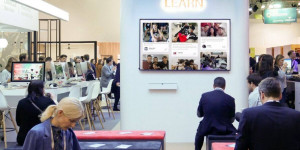 Beitragsbild des Blogbeitrags Why College Campus Digital Signage Is Better Than an Information Hub  And How Social Media Can Take College Campus Digital Signage to the Next Level 
