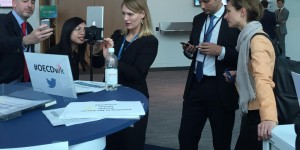 Beitragsbild des Blogbeitrags OECD Forum Paris 2016:: Asking Conference Attendees to Broadcast with Periscope and Facebook Live