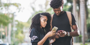 Beitragsbild des Blogbeitrags TikTok: Diese Chancen eröffnet die Videoplattform für das Marketing