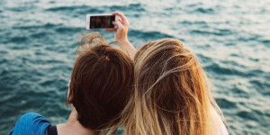 Beitragsbild des Blogbeitrags User-Generated Content: Deine Geheimwaffe im Social Media Marketing 