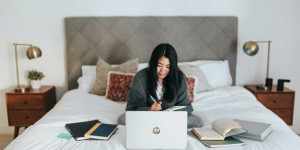 Beitragsbild des Blogbeitrags 25 Social Media Life Hacks, die dein Marketing effizienter machen