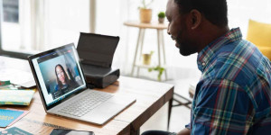 Beitragsbild des Blogbeitrags Der LinkedIn Recruiting Guide 2023 – Informationen und Tipps