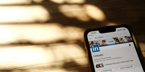 Beitragsbild des Blogbeitrags Alles, was du 2024 über LinkedIn Document Posts wissen musst