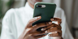 Beitragsbild des Blogbeitrags WhatsApp Channels: Potenzial für dein Marketing