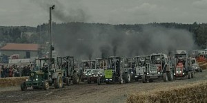 Beitragsbild des Blogbeitrags Die tollkühnen Männer und Frauen auf ihren rasenden Traktoren