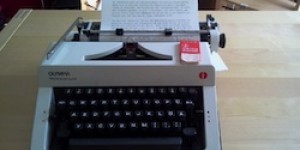 Beitragsbild des Blogbeitrags UFA lädt Drehbuchautoren zum Seriencamp ein