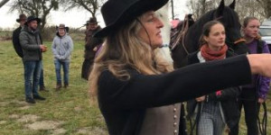 Beitragsbild des Blogbeitrags „Hopfen, Malz und Blei“ – Premiere für einen bayerischen Western