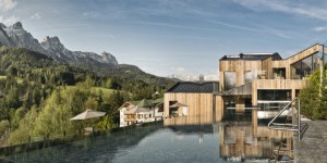 Beitragsbild des Blogbeitrags Europe’s first forestSPA, experience nature at waldSPA