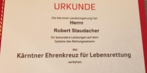 Beitragsbild des Blogbeitrags Kärtner Ehrenkreuz für Lebensrettung / Robert mit „Quin von den Gänsewiesen“ 
