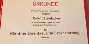Beitragsbild des Blogbeitrags Kärtner Ehrenkreuz für Lebensrettung / Robert mit „Quin von den Gänsewiesen“