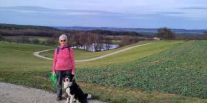 Beitragsbild des Blogbeitrags Ich bin so glücklich und dankbar, dass es meinem Oldie-Mädchen noch so gut geht.