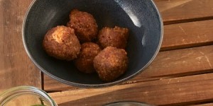 Beitragsbild des Blogbeitrags [Blogevent] Kibbeh und geschmorte Cocktailparadeiser 