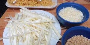 Beitragsbild des Blogbeitrags Tagliolini mit Spargel und Haselnüssen