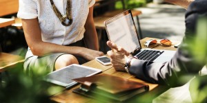 Beitragsbild des Blogbeitrags Quali documenti servono per lavorare in Austria? 