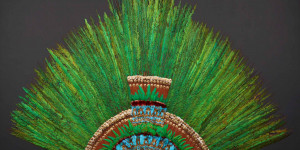 Beitragsbild des Blogbeitrags “Penacho”: il copricapo di Montezuma