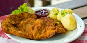 Beitragsbild des Blogbeitrags 10 usanze e particolarità dei ristoranti in Austria da conoscere 