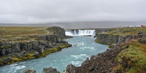 Beitragsbild des Blogbeitrags Reisebericht: Vom Goðafoss nach Akureyri und in den Westen