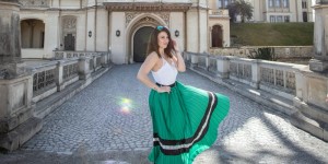Beitragsbild des Blogbeitrags In der Trendfarbe Emerald Green in den Frühling