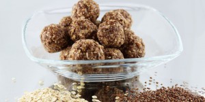 Beitragsbild des Blogbeitrags No Bake Energy Balls – Naschkatzenalarm!