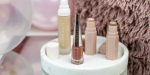 Beitragsbild des Blogbeitrags Fenty Beauty Essentials & Swatches 