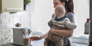Beitragsbild des Blogbeitrags Mama-Auszeit mit der De‘Longhi EN510.W Lattissima One