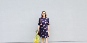 Beitragsbild des Blogbeitrags FASHIONTREND IM HERBST: FLOWER DRESS 