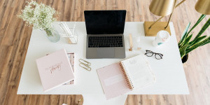 Beitragsbild des Blogbeitrags WORKING FROM HOME: 5 TIPPS FÜR DEN OPTIMALEN WORK-FLOW 