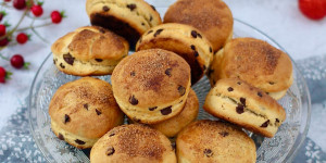 Beitragsbild des Blogbeitrags HIMMLISCHE BUTTERMILCH-ZIMT-BRÖTCHEN